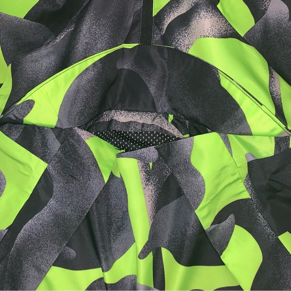 Adidas City Escape Q3 Windbreaker Multi Sport Jacket-Size L New - Picture 5 of 14